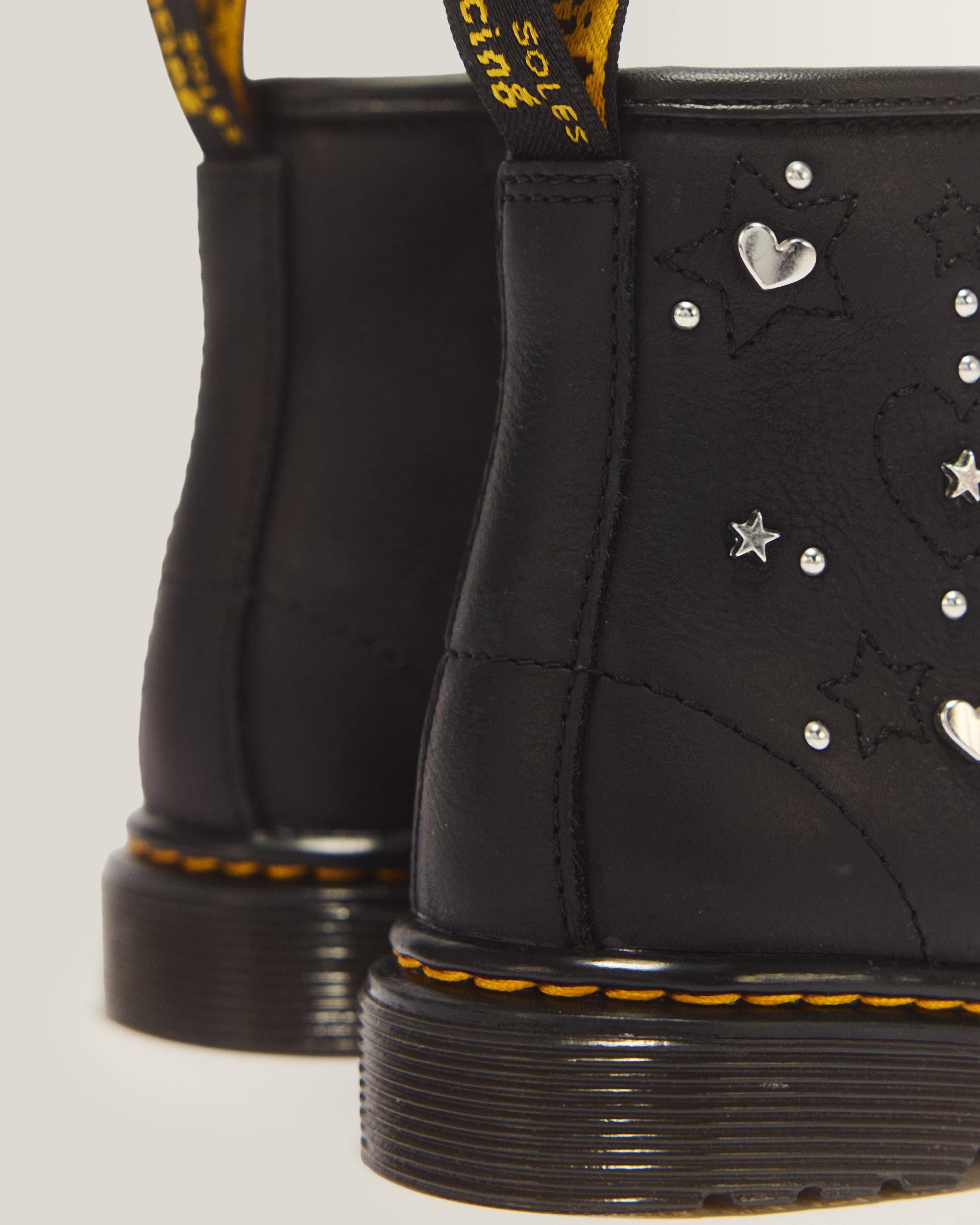 1460 HS T Wyoming Leather Lace Up Boots in Black