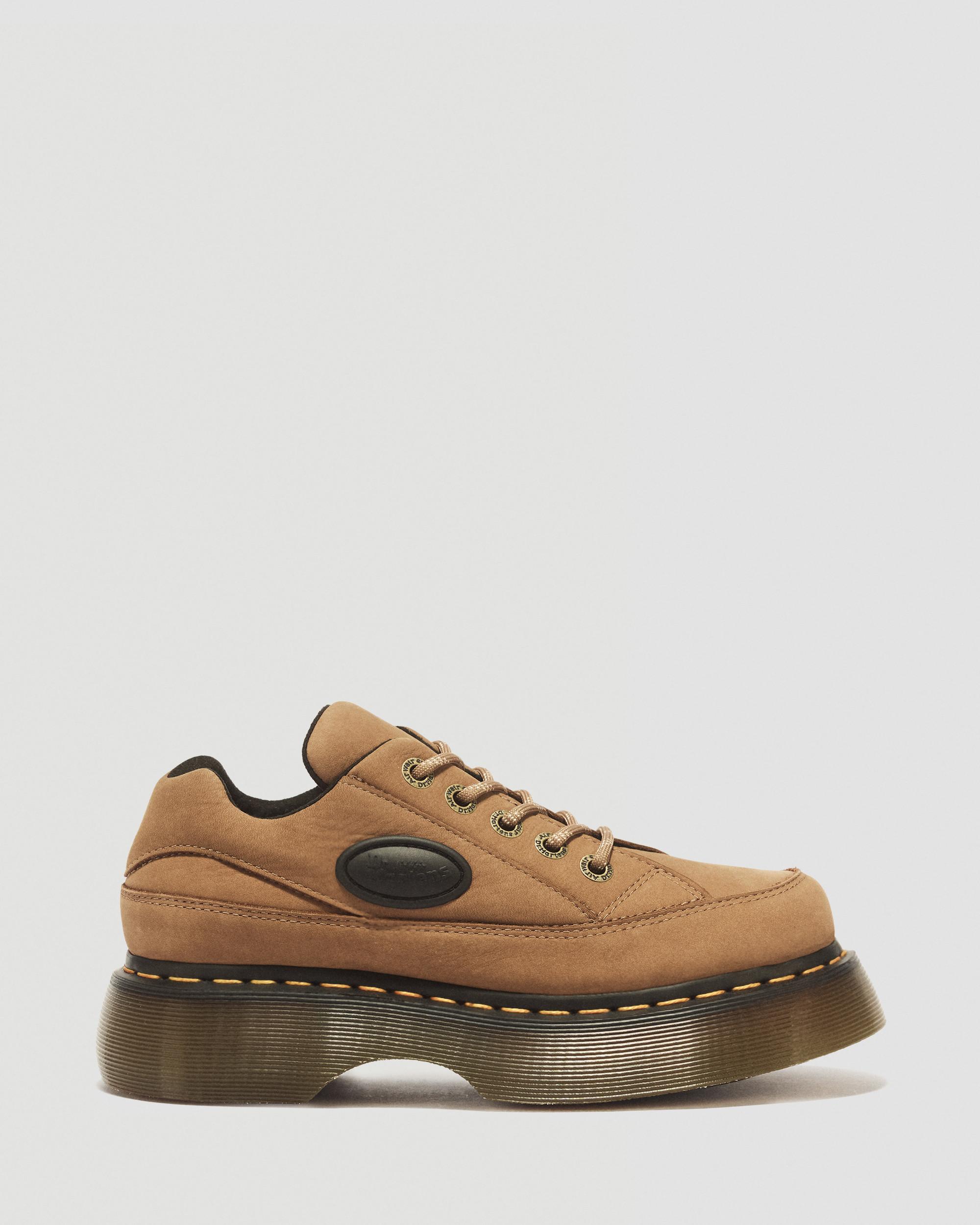 Dr. Martens Buzz Getrommelde Nubuck Schoenen Met Vijf Veterogen in Bruin,
