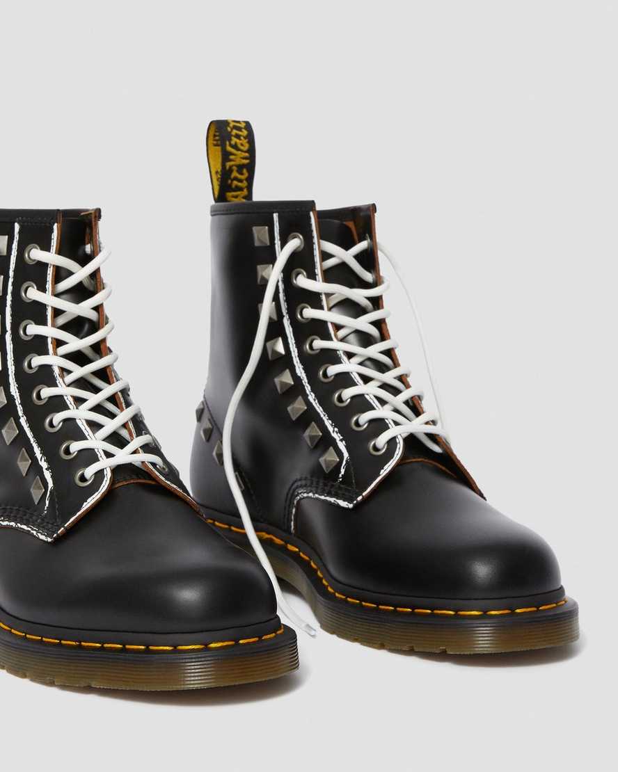 1460 STUD LEATHER ANKLE BOOTS | Dr Martens