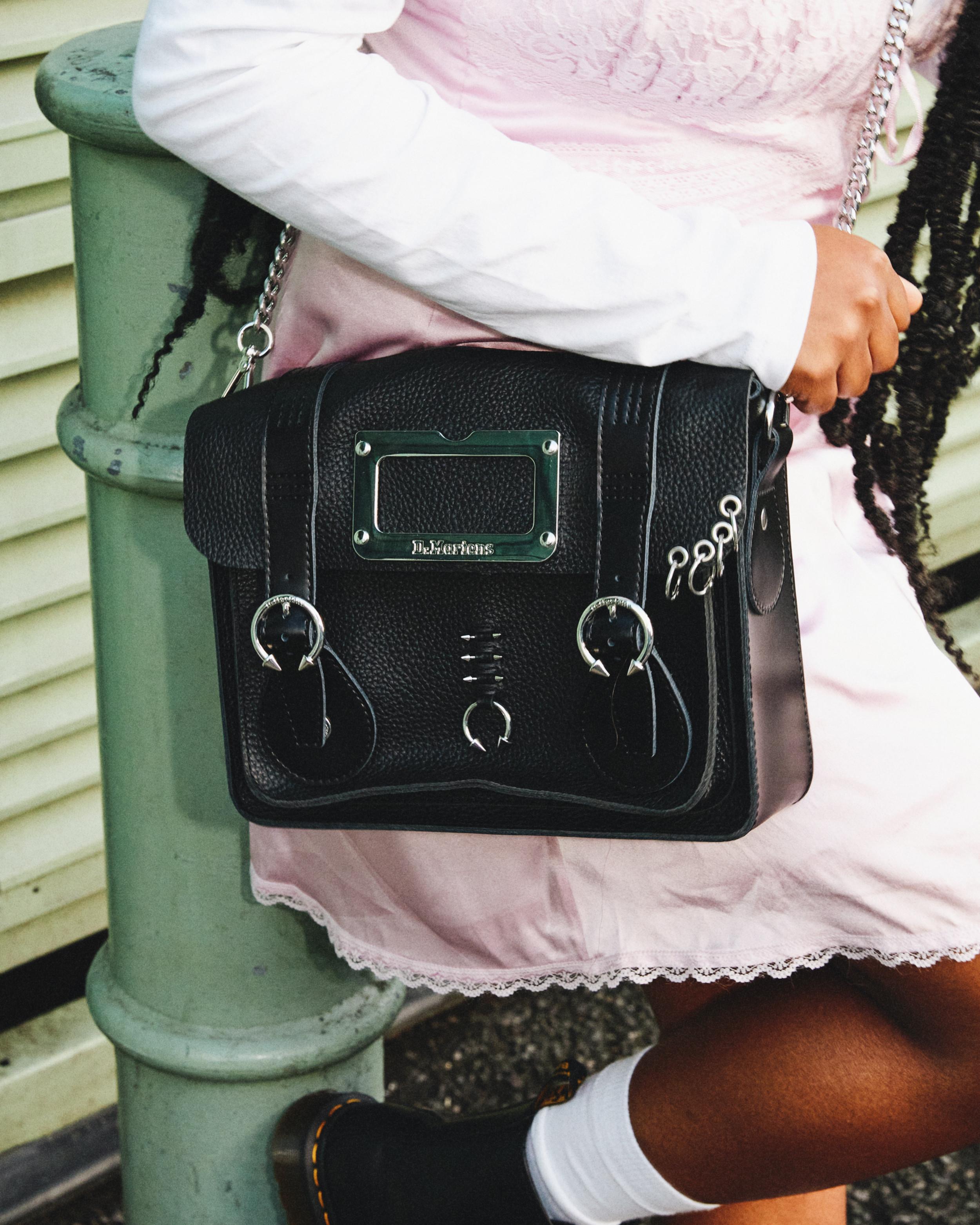 11 Inch Piercing Leather Messenger Bag in Black