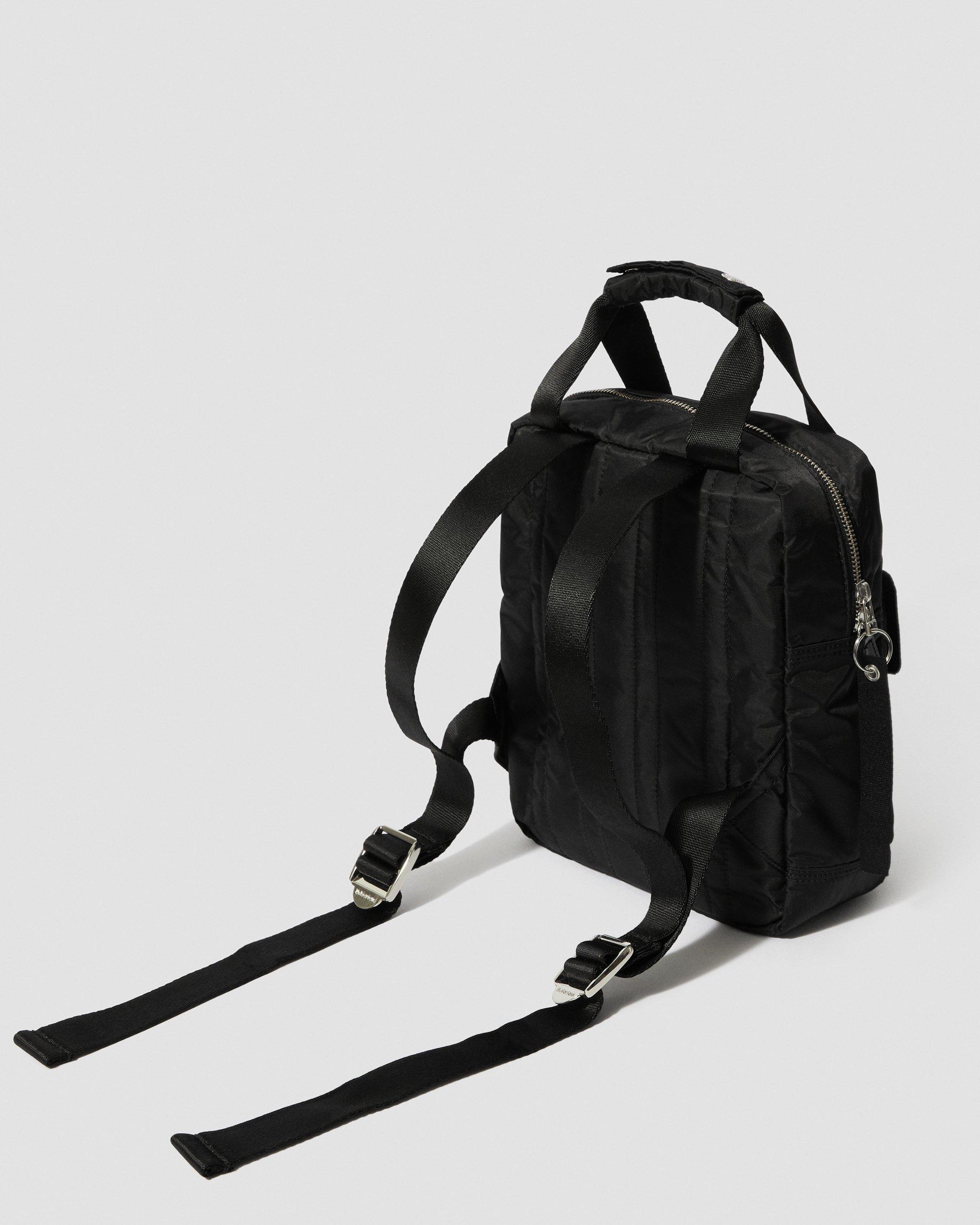 FLIGHT NYLON MINI BACKPACK en Noir | Dr. Martens