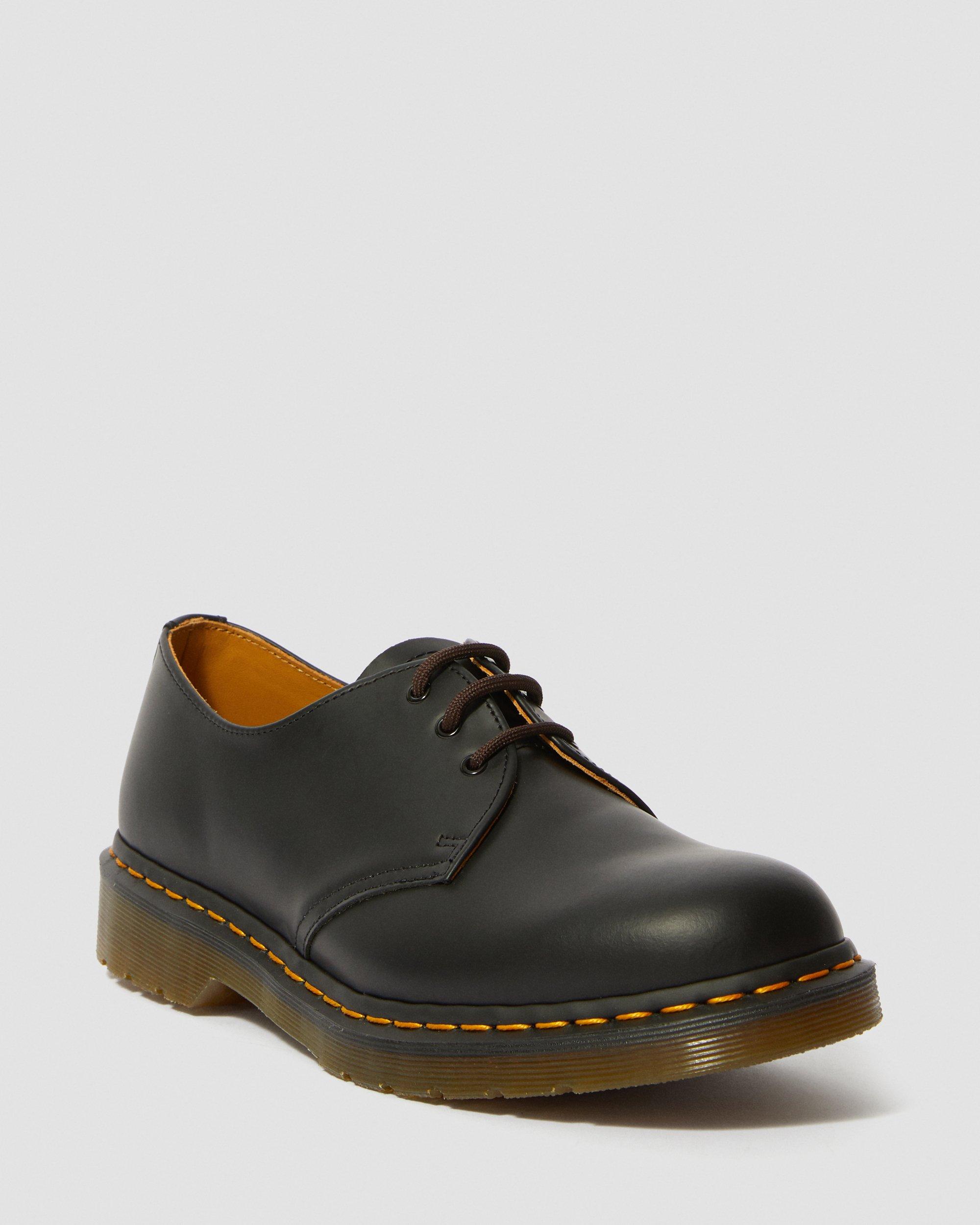 1461 Smooth Leather Oxford Shoes in Black | Dr. Martens