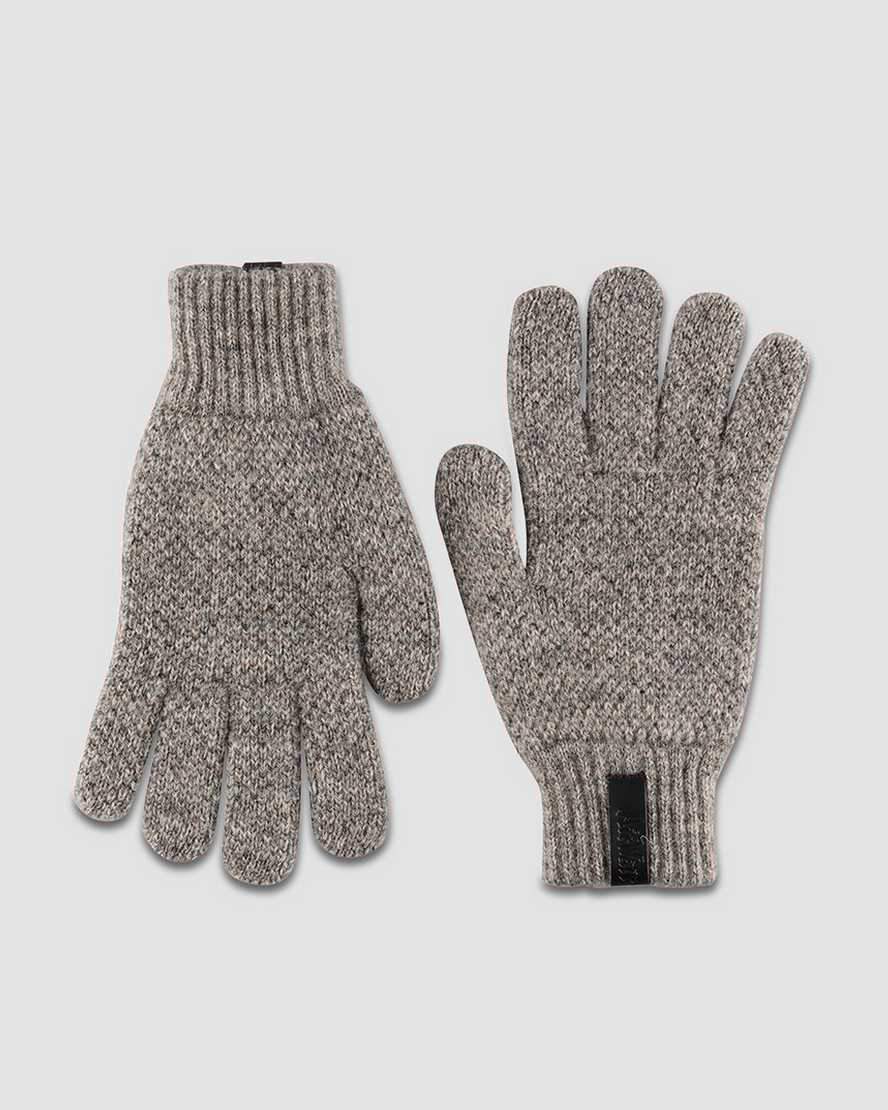 CABLE KNIT GLOVES | Dr Martens