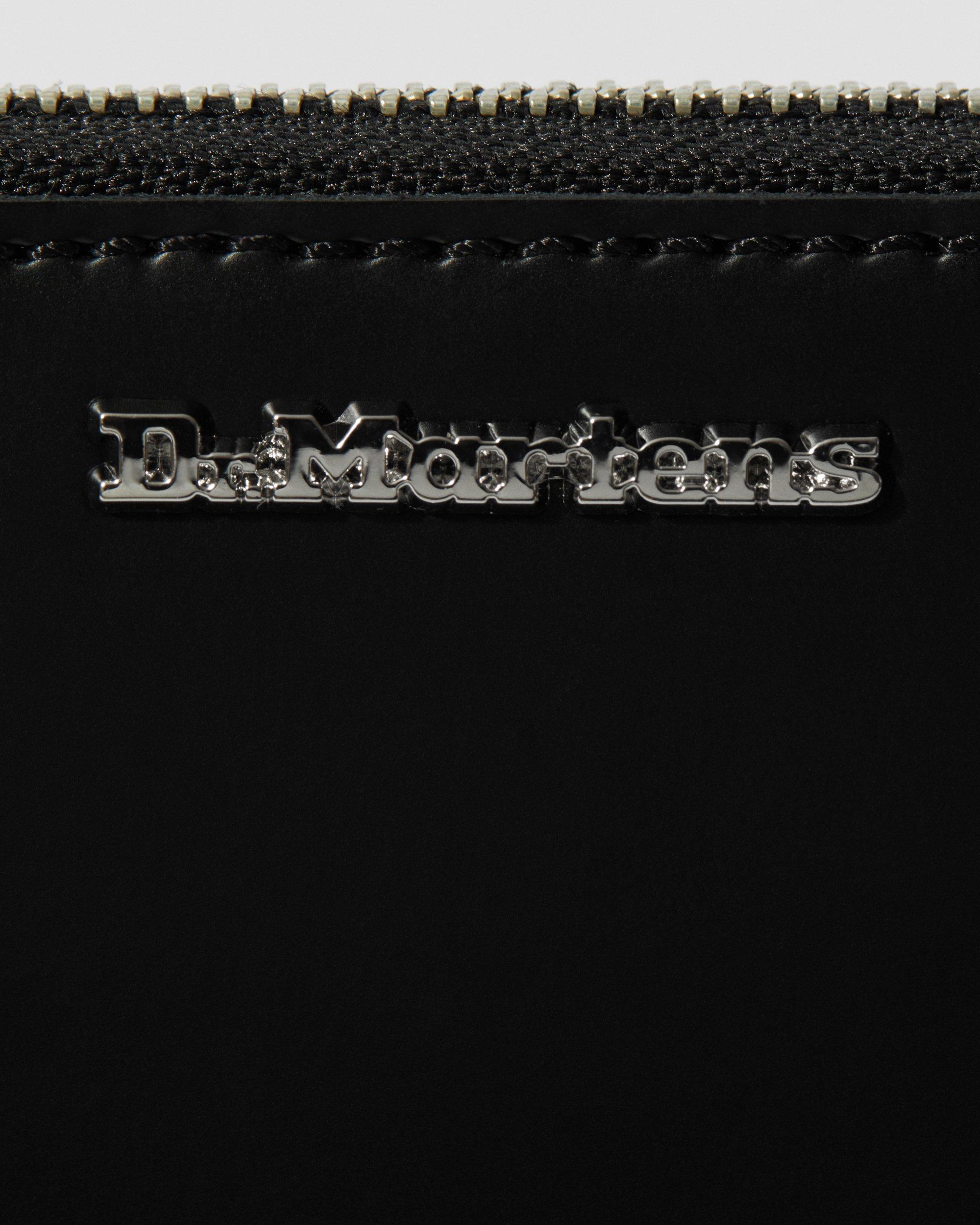 Kiev Leather Wallet in BLACK | Dr. Martens™
