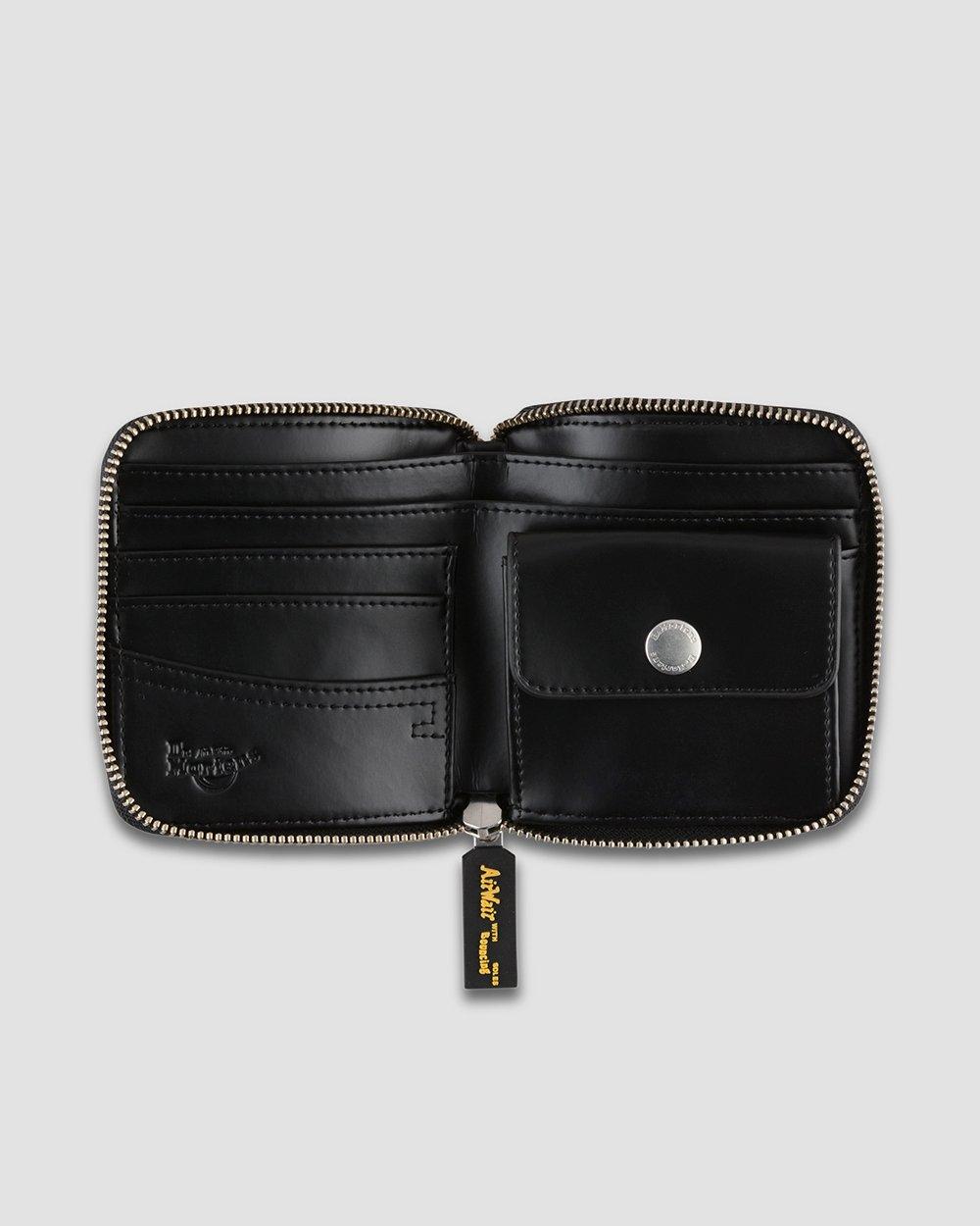 ドクターマーチン Kiev Leather Wallet Kiev Leather Zip Wallet in BLACK | Dr. Martens™