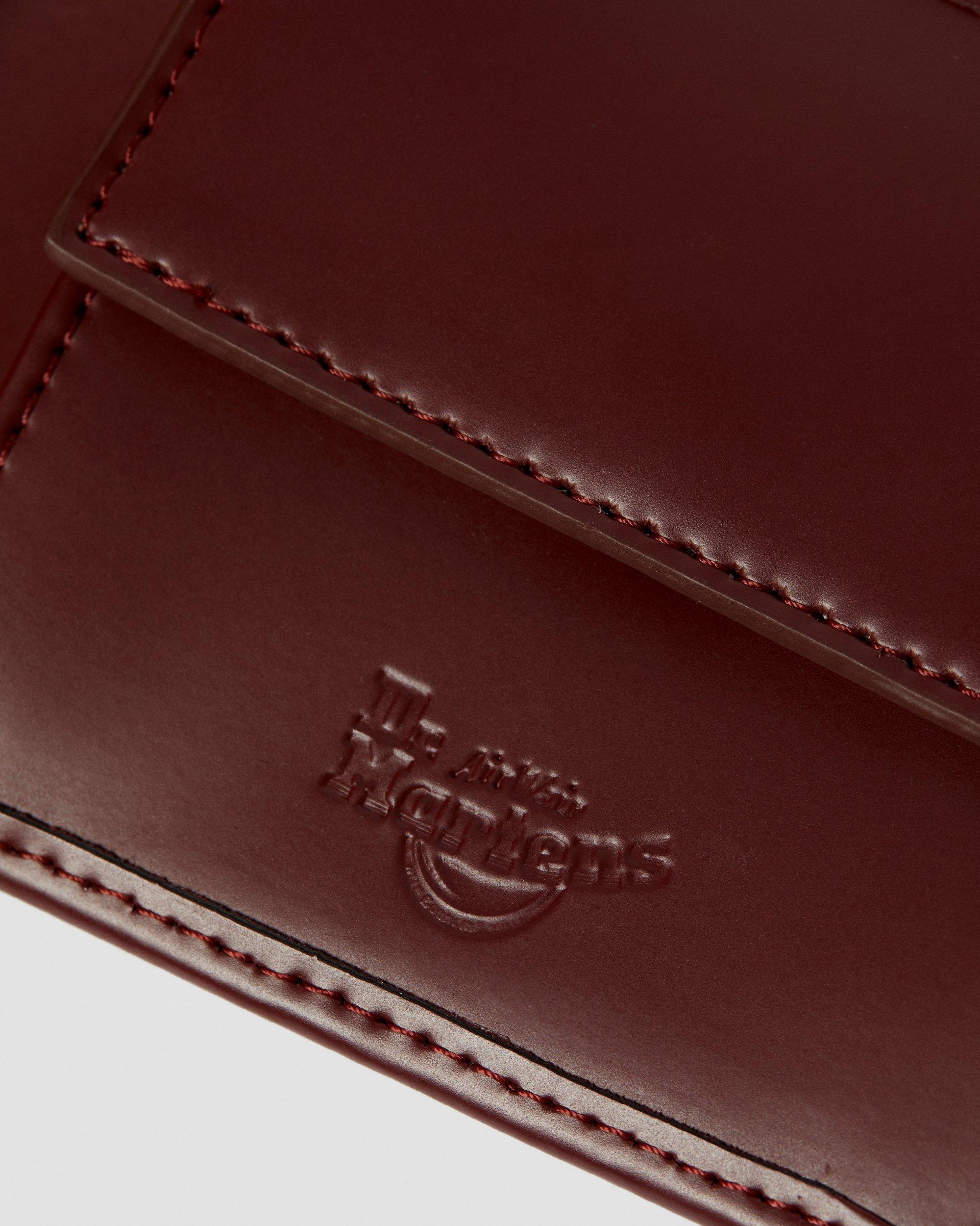 Kiev Leather Elastic Wallet in CHERRY RED | Dr. Martens™
