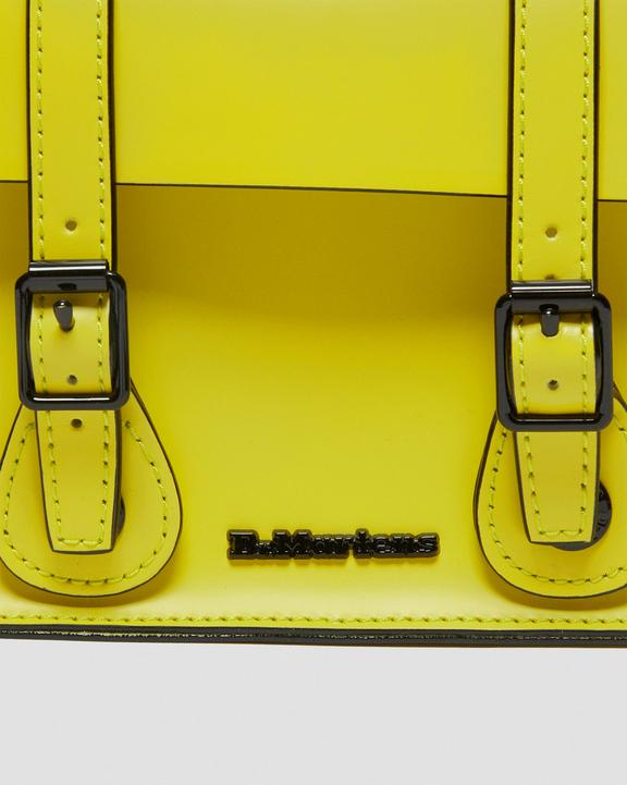 7 Inch Leather Crossbody Bag17,5 cm skuldertaske i Smooth Kiev-læder Dr. Martens