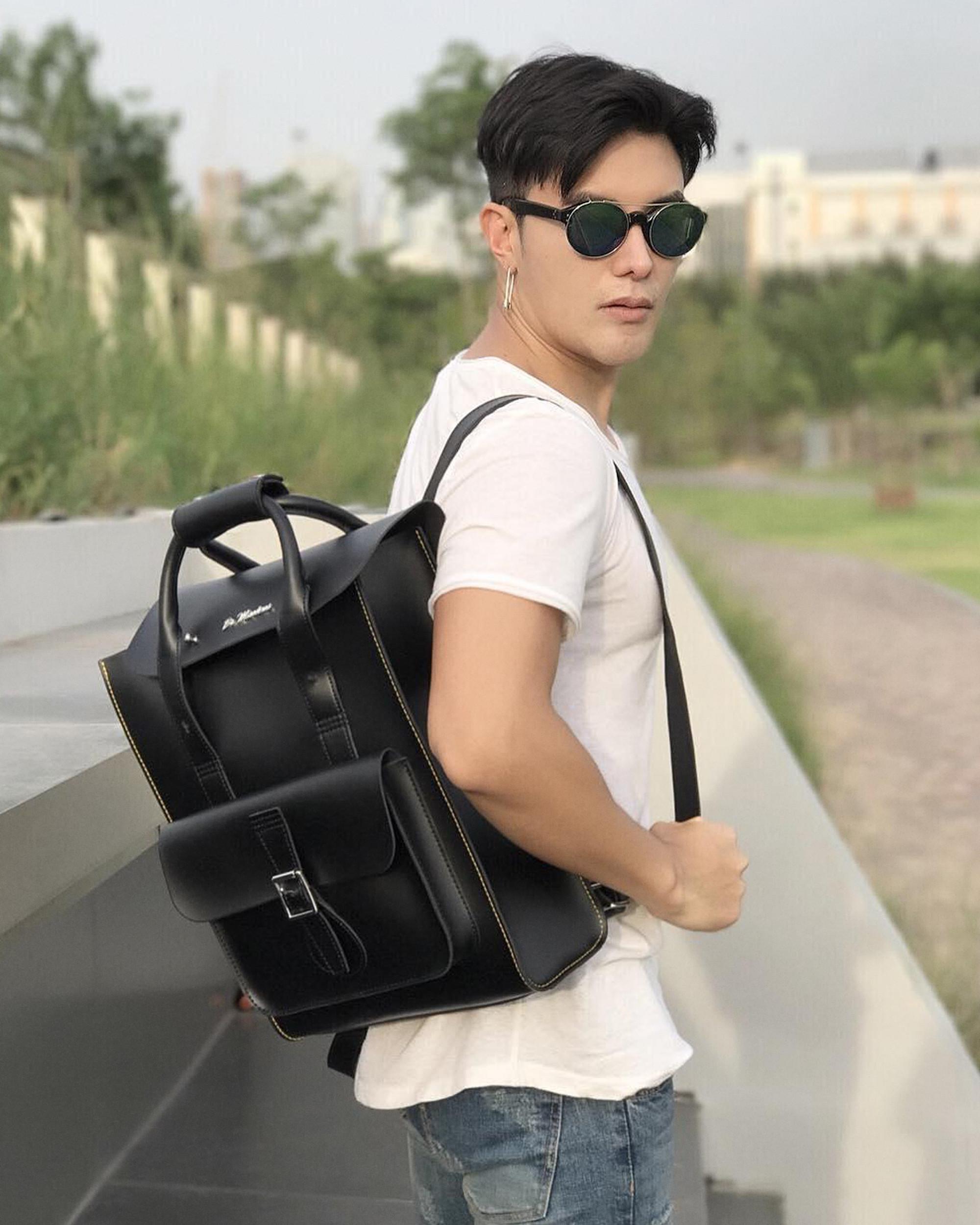 Sac dos en cuirs Kiev et Smooth compartiments en Noir Dr