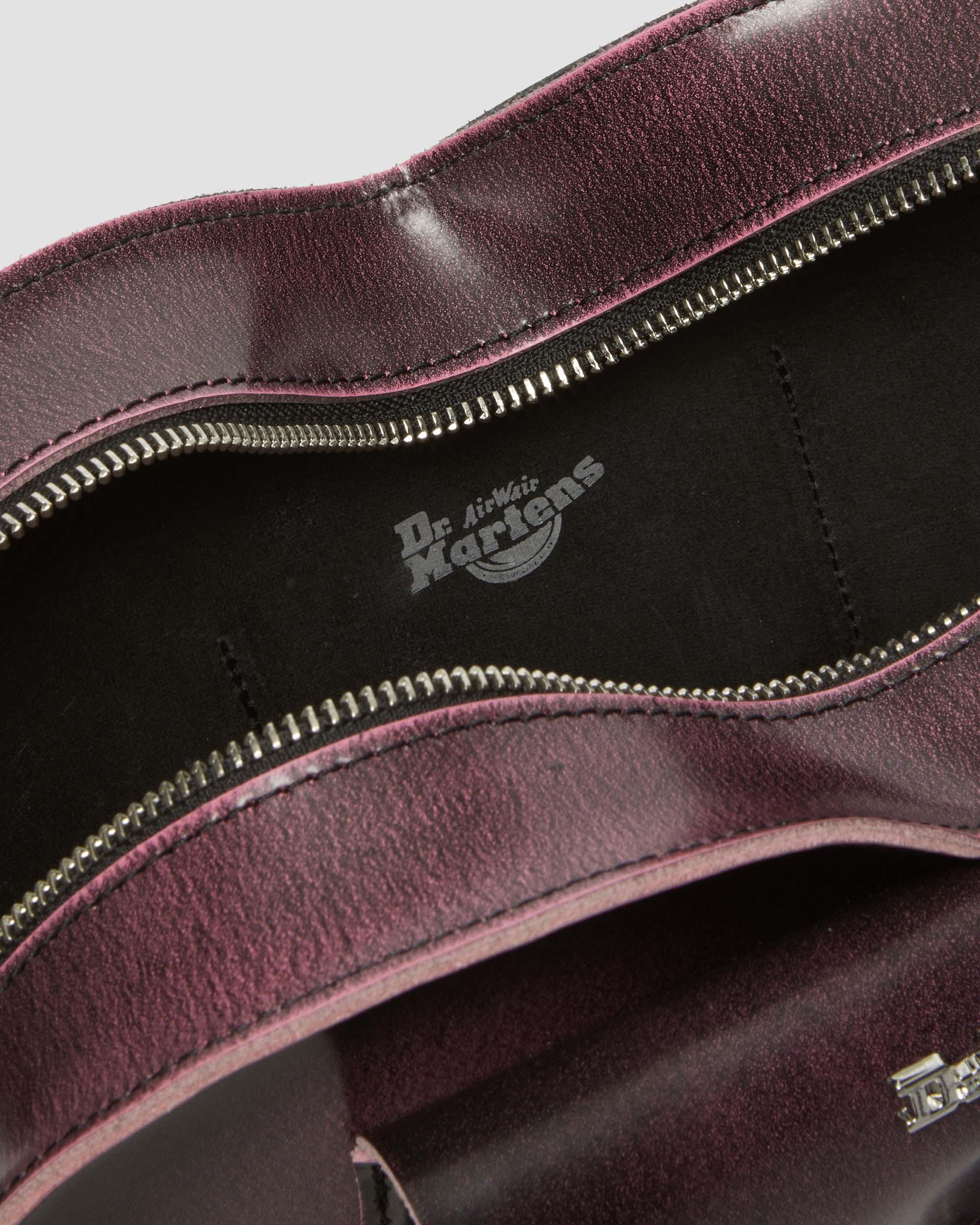 Herzförmige Distressed Look Ledertasche