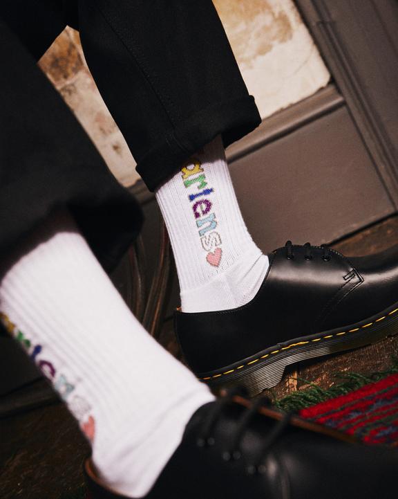 For Pride Vertical Logo -sukat puuvillasekoitteestaFor Pride Vertical Logo -sukat puuvillasekoitteesta Dr. Martens