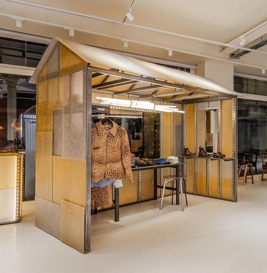 AW25_Brewer_Street_Opening_LP_Launch_POPUPS_DESKTOP?w=966&fmt=auto&alt=default