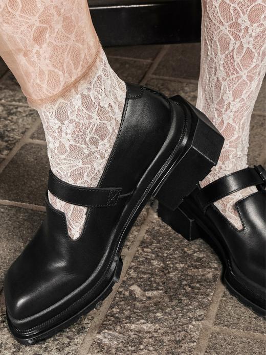 CMP_MAYBOLE_3_MJ_DESKTOP?w=520&fmt=auto&alt=default