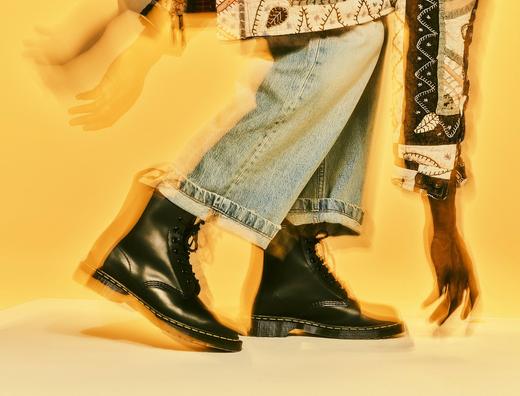 EVG_NEWSLETTER_HERO_DESKTOP?w=966&fmt=auto&alt=default