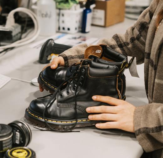 EVG_REWAIR_LP_TILE_DESKTOP?w=966&fmt=auto&alt=default