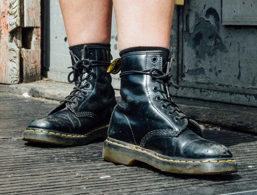 YOUTH 1460 GLITTER | Dr. Martens