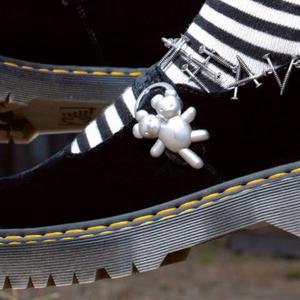 Dr martens donostia logo sales