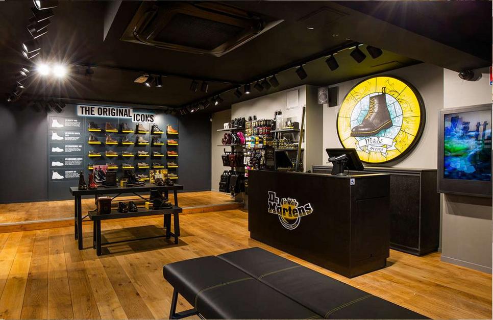 In che negozio posso sales trovare le dr martens