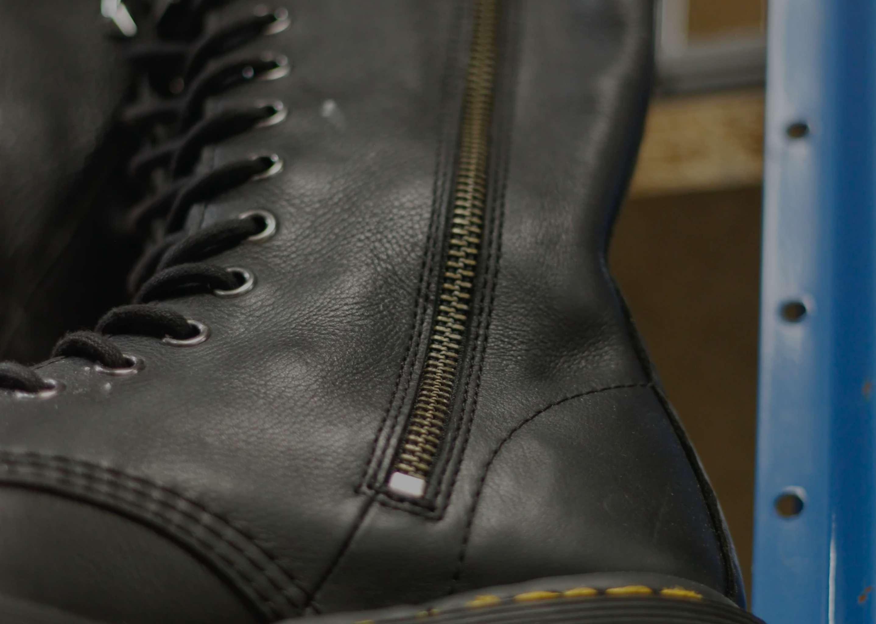 Doc martens hotsell resole us