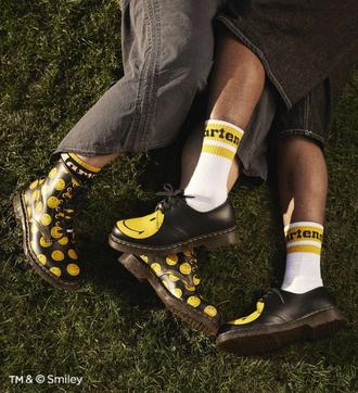 E_A3_HMP_AUG_TILE_SMILEY_COMPETITION_DESKTOP?w=481&fmt=auto&alt=default			