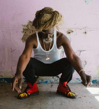 E_A3_HMP_OCT_TILE_DENIM_TEARS_DESKTOP?w=481&fmt=auto&alt=default			