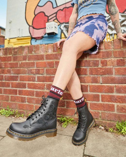R duction tudiante Dr. Martens 10 sur une s lection de mod les