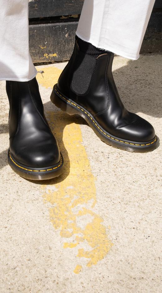 Dr martens chelsea boots winter cheap