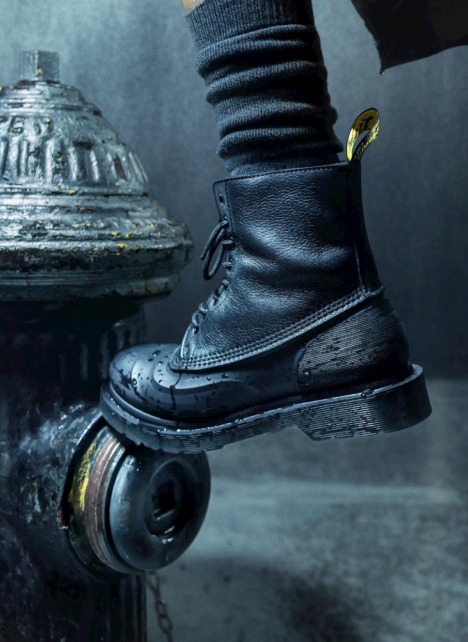 Doc martens gore tex top