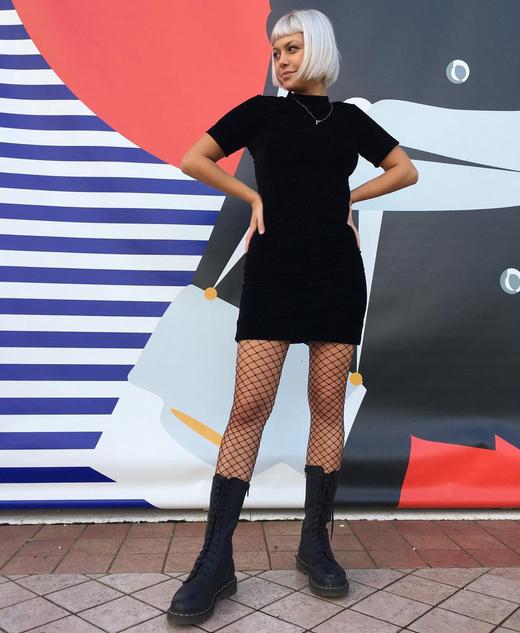 Comment porter une robe avec des Doc s