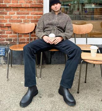 E_A5_HMP_DEC_TILE_RAIN_BLACK_M_COPENHAGEN_DESKTOP?w=481&fmt=auto&qlt=default			