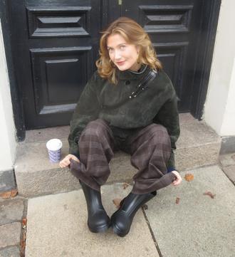 E_A5_HMP_DEC_TILE_RAIN_BLACK_W_COPENHAGEN_DESKTOP?w=481&fmt=auto&qlt=default			