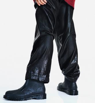 E_A5_HMP_NOV_TILE_1460_RAIN_FOR_HIM_1_DESKTOP?w=481&fmt=auto&qlt=default			