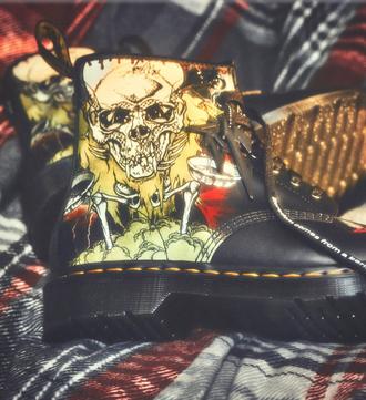 E_A6_HMP_JAN_TILE_METALLICA_COLLAB_SIGN_UP_DESKTOP?w=481&fmt=auto&qlt=default