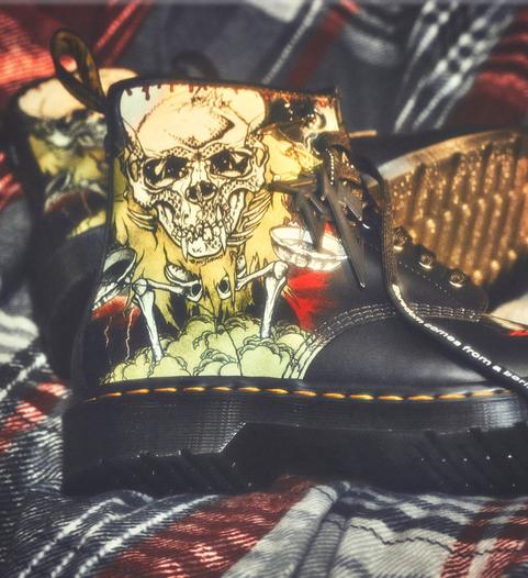 E_A6_HMP_JAN_TILE_METALLICA_COLLAB_SIGN_UP_DESKTOP?w=481&fmt=auto&qlt=default