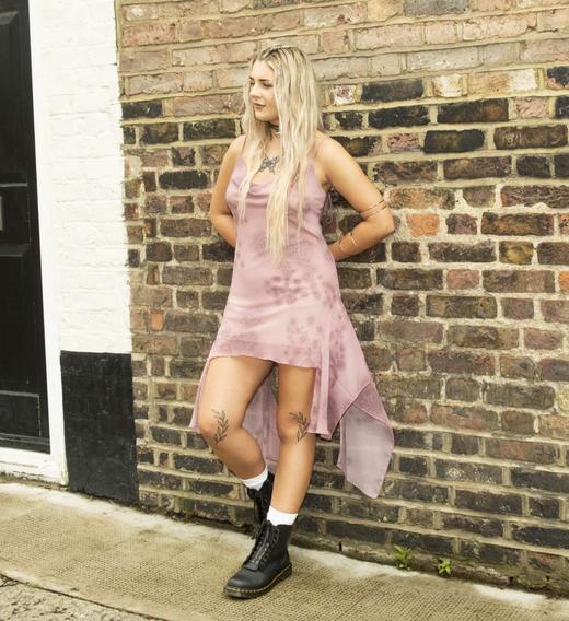 E_EVG_LP_STUDENT_HUB_FORMAL_DESKTOP?w=520&fmt=auto&alt=default