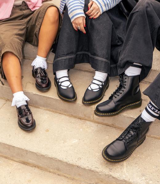 E_EVG_LP_STUDENT_HUB_STYLING_DESKTOP?w=520&fmt=auto&alt=default