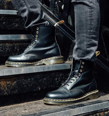 Offerte dott martens on sale