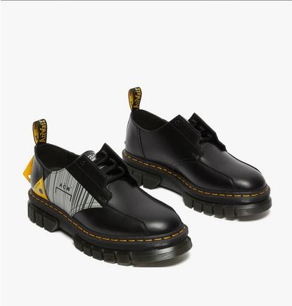 Acw store dr martens