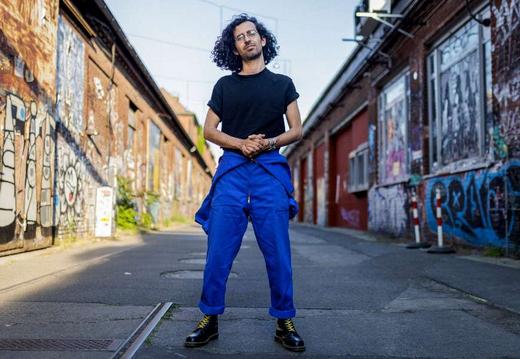 E_S2_EVG_PRIDE_BERLIN_STORE_DESKTOP?w=520&fmt=auto&alt=default