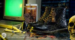 E_S2_NAV_JUN_COLLAB_WARNER_BROS_1460_SMALL_DESKTOP?w=250&fmt=auto&alt=default