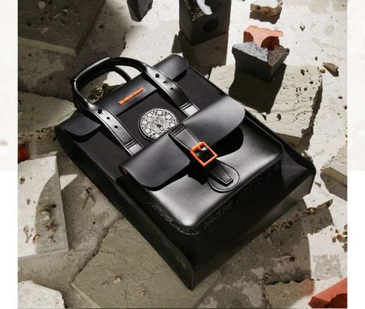 Dr martens historia telefono clearance