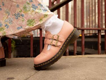 E_S3_NAV_STAFF_MARY_JANE_PEACH_DESKTOP?w=275&fmt=auto&alt=default