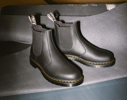 Dr. Martens reclaimed leather 2976 chelsea boots