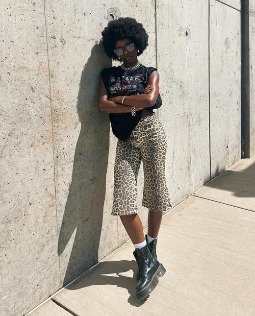 E_S5_EVG_90S_PLATFORM_15265001_DESKTOP?w=966&fmt=auto&alt=default