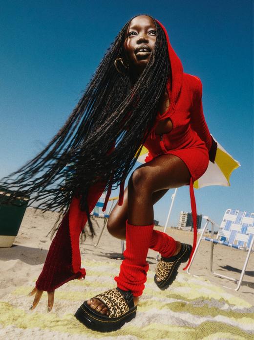 E_S5_EVG_90S_SANDALS_2_DESKTOP?w=966&fmt=auto&alt=default