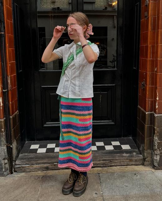 E_S5_EVG_90S_SHOES_2_DESKTOP?w=966&fmt=auto&alt=default