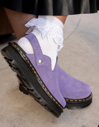 E_S5_HMP_JAN_BANNER_ZEBZAG_PURPLE_WOMENS_LP_DESKTOP?w=1920&fmt=auto&qlt=default			