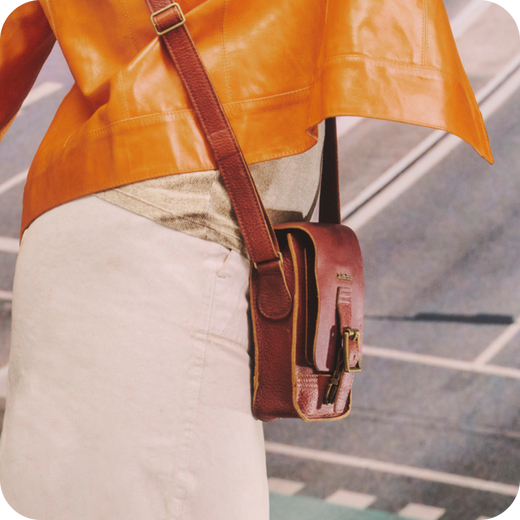 E_S5_TRAVEL_BAGS_ON_THE_GO_DESKTOP?w=520&fmt=auto&alt=default