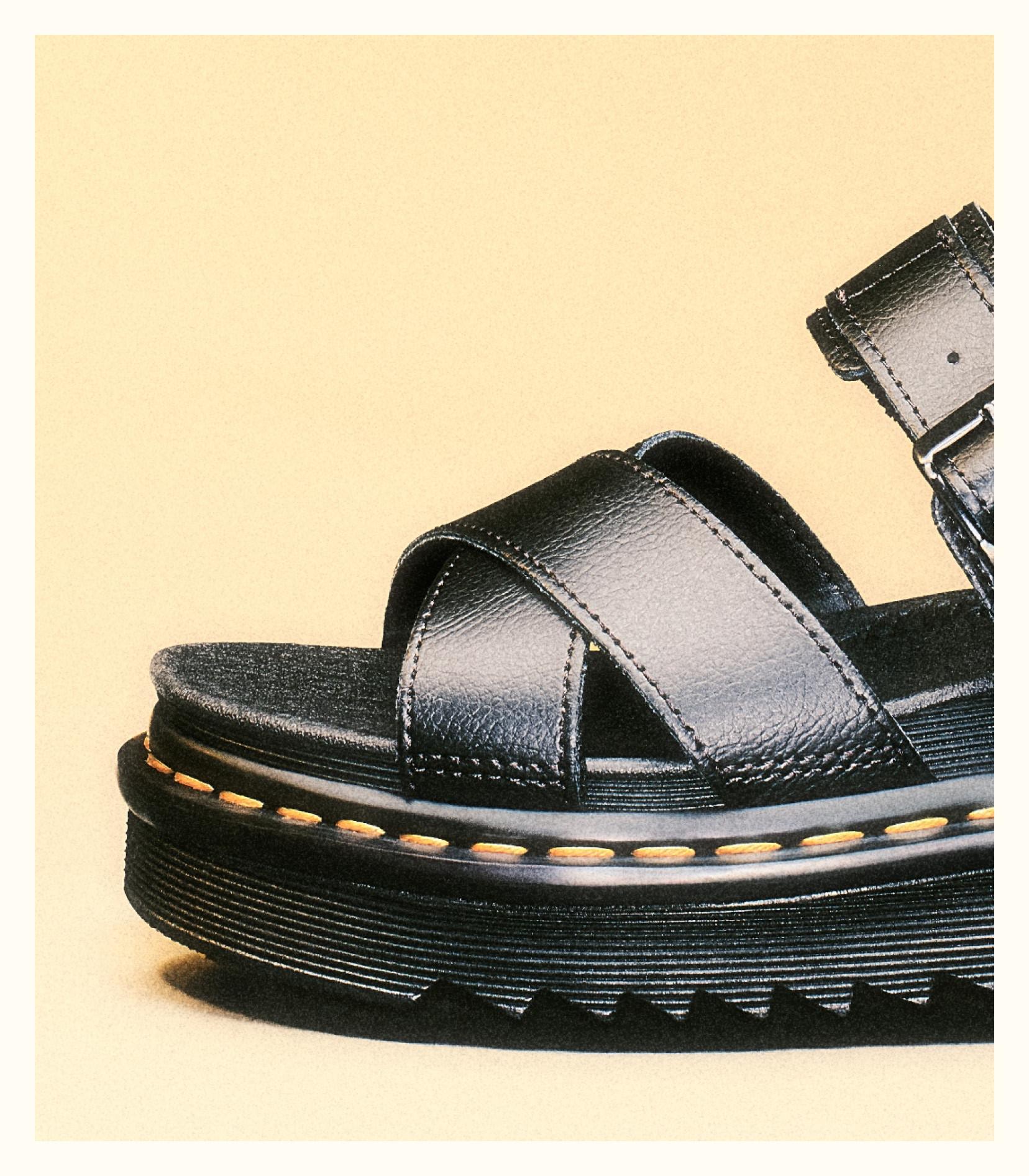 E_S6_HMP_FEB_BANNER_SANDALS_SPLIT_DESKTOP?w=1920&fmt=auto&qlt=default			