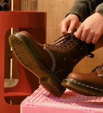 E_S6_HMP_JAN_TILE_42420200_DESKTOP?w=481&fmt=auto&qlt=default			