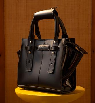 E_S6_HMP_JAN_TILE_42710001_DESKTOP?w=481&fmt=auto&qlt=default			